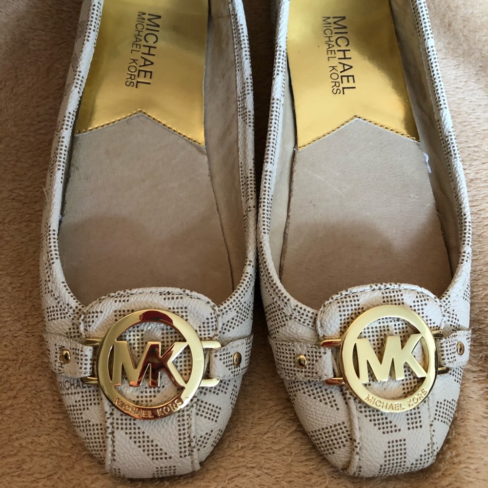 Michael Kors Fulton Vanilla Flat